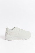 Tenis de plataforma cremas con diseños de cortes