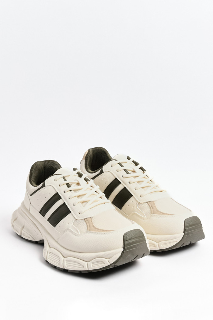 Tenis de plataforma cremas con contrastes y perforaciones