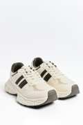 Tenis de plataforma cremas con contrastes y perforaciones