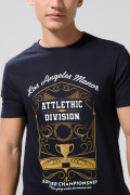 Camiseta azul intensa college con cuello redondo