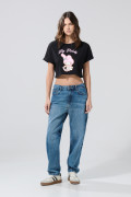 Camiseta oversize crop top negra con arte de My Melody