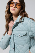 Chaqueta acolchada unicolor con rombos y cuello trucker