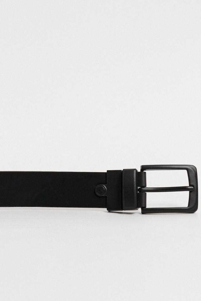 Cinturón sintético reversible negro con hebilla cuadrada