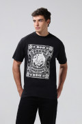 Camiseta manga corta negra con arte de Squid Game