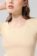 Camiseta cuello U unicolor en tela acanalada