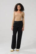 Camiseta unicolor con escote en U, texturas y manga larga