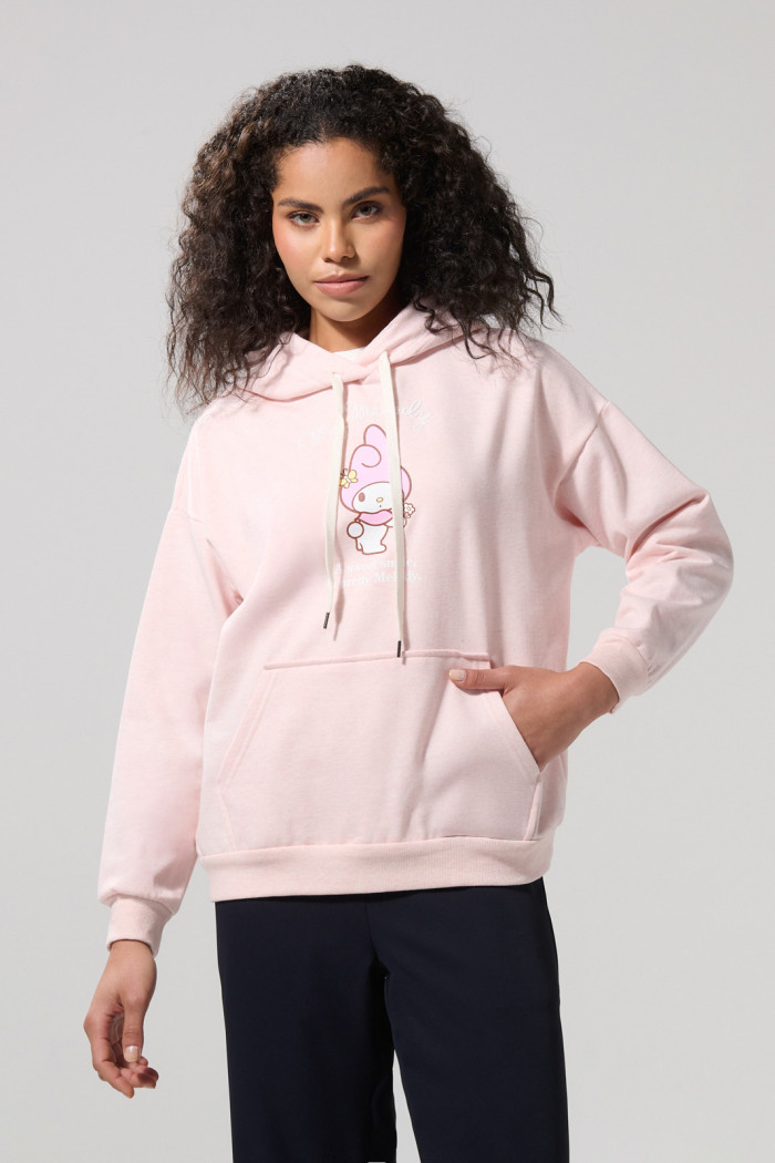 Buzo oversize rosado con capota y arte de My Melody