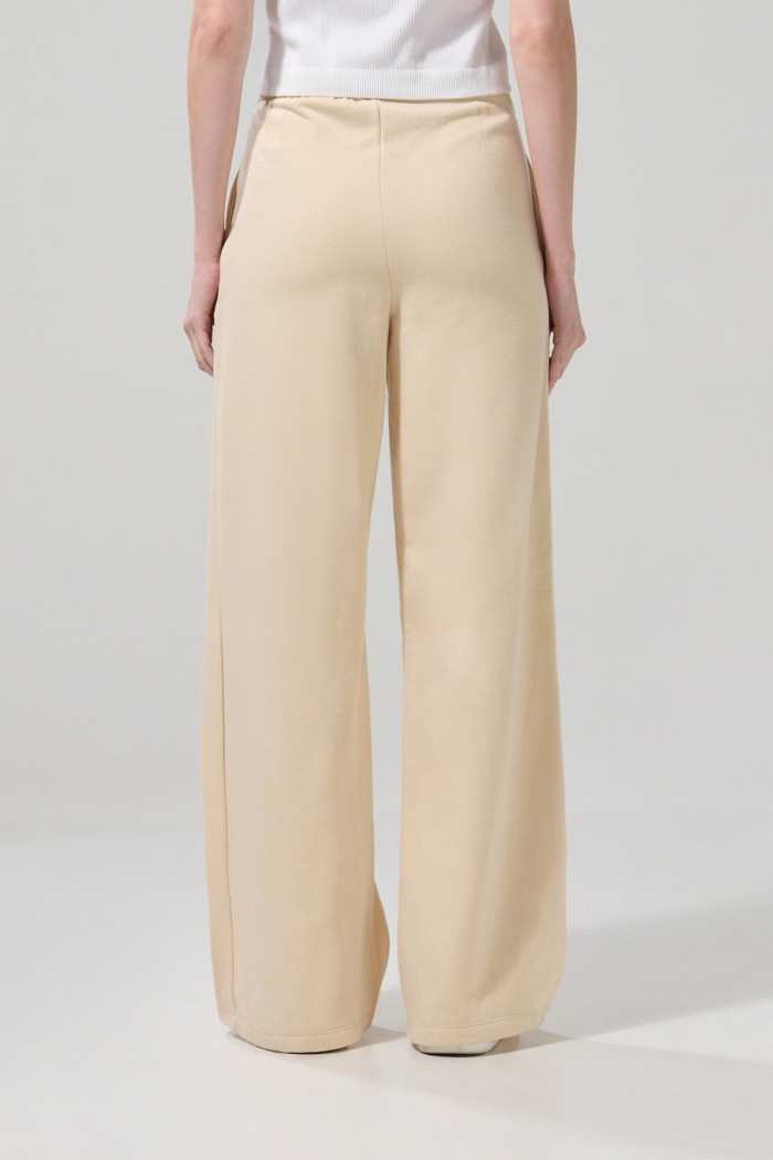 Pantalón jogger unicolor con cordón y bota recta