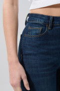 Jean súper tiro alto jegging azul oscuro con 5 bolsillos
