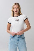 Camiseta crema de Hot Stuff manga corta con contrastes