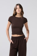 Camiseta ajustada en tela acanalada unicolor cuello redondo
