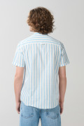 Camisa en algodón cuello nerú unicolor con diseño de rayas