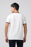 Camiseta crema college cuello redondo con contrastes