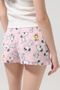 Short tiro medio rosado con estampados de Snoopy