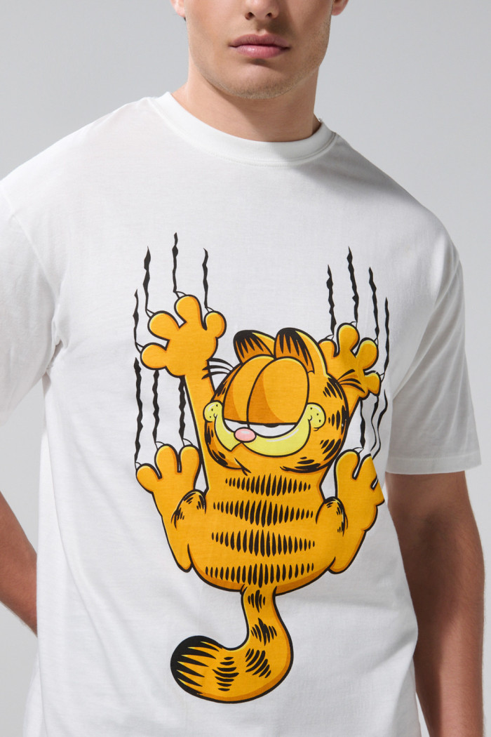 Camiseta crema clara de Garfield cuello redondo