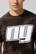 Camiseta café oscura college manga corta en algodón
