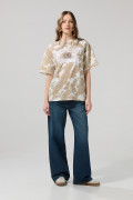 Camiseta college crema clara manga corta camuflada