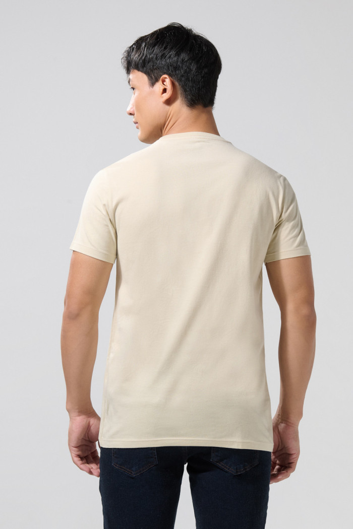 Camiseta en algodón kaki college con cuello redondo