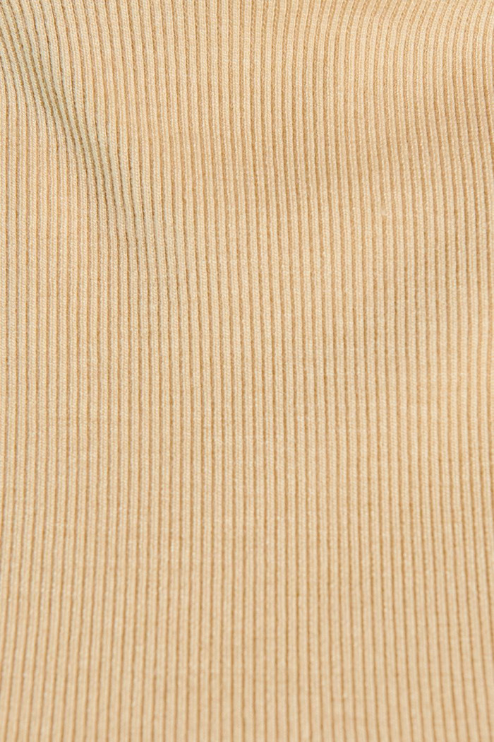 Camiseta unicolor con manga sisa y textura acanalada