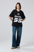 Camiseta cuello V oversize negra con arte college