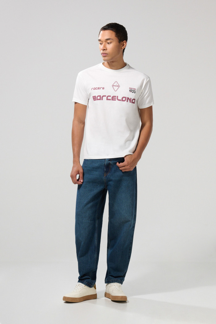 Jean azul oscuro baggy con bota ancha y cremallera