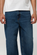 Jean azul oscuro baggy con bota ancha y cremallera