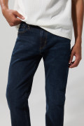 Jean tiro bajo slim azul oscuro con cremallera