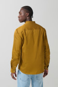 Camisa en algodón unicolor con botones y cuello nerú