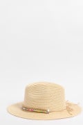 Sombrero fedora crema claro con chaquiras decorativas