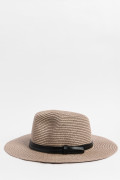 Sombrero fedora café medio con cinturón negro