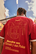 Camiseta roja de Cerveza Poker con contrastes oversize