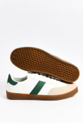 Tenis casuales con contrastes y suelas planas unicolores