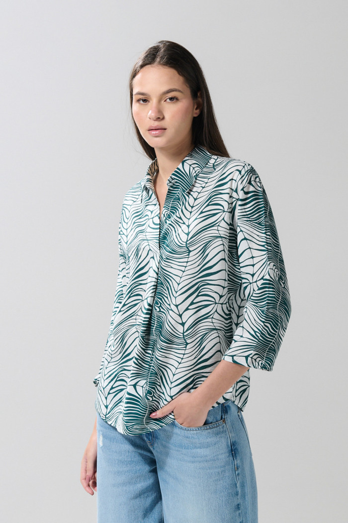 Blusa crop unicolor con prense delantero y manga 3/4