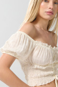 Blusa manga corta unicolor con escote bandeja