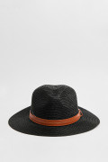 Sombrero negro con cinturón decorativo café