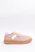 Tenis casuales unicolores con cortes y suelas planas