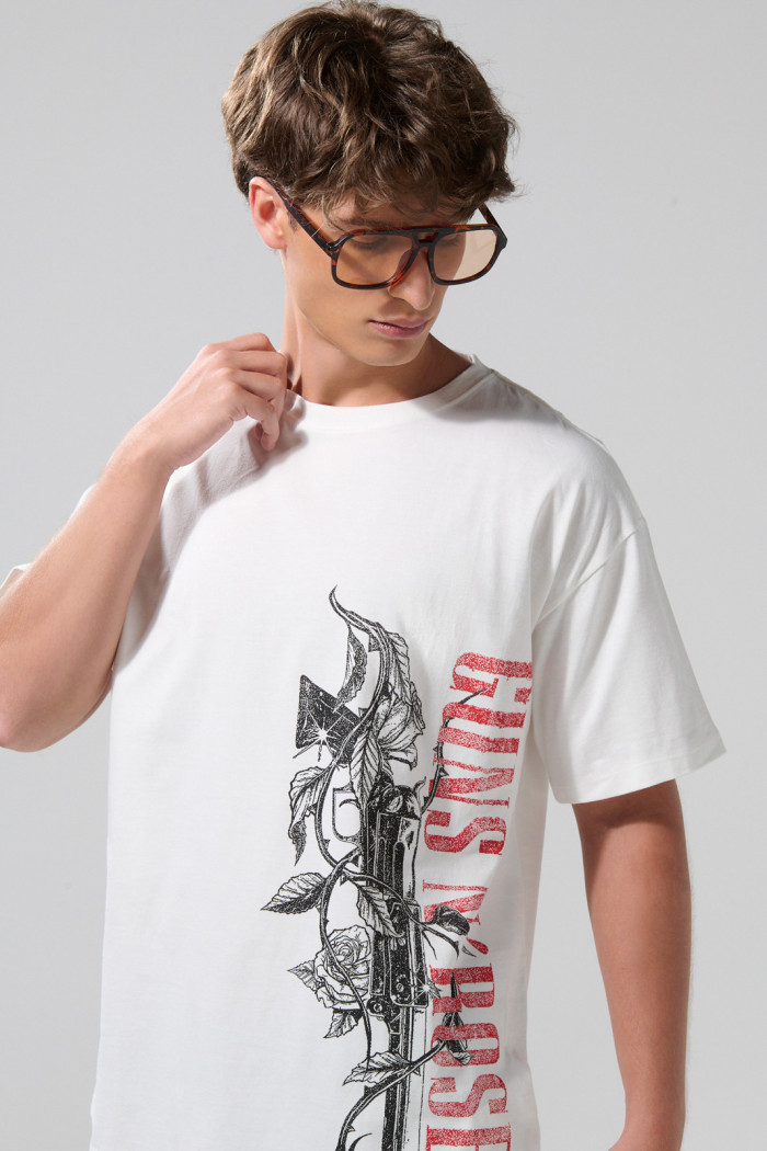Camiseta crema clara manga corta de Guns N´ Roses