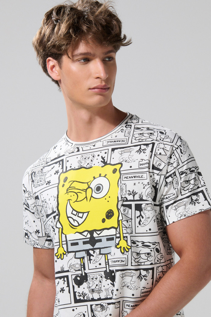 Camiseta manga corta crema clara con artes de Bob Esponja