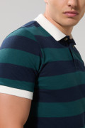 Camiseta unicolor polo con rayas en contraste y botones