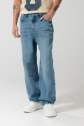 Jean baggy azul medio con bota ancha y 5 bolsillos