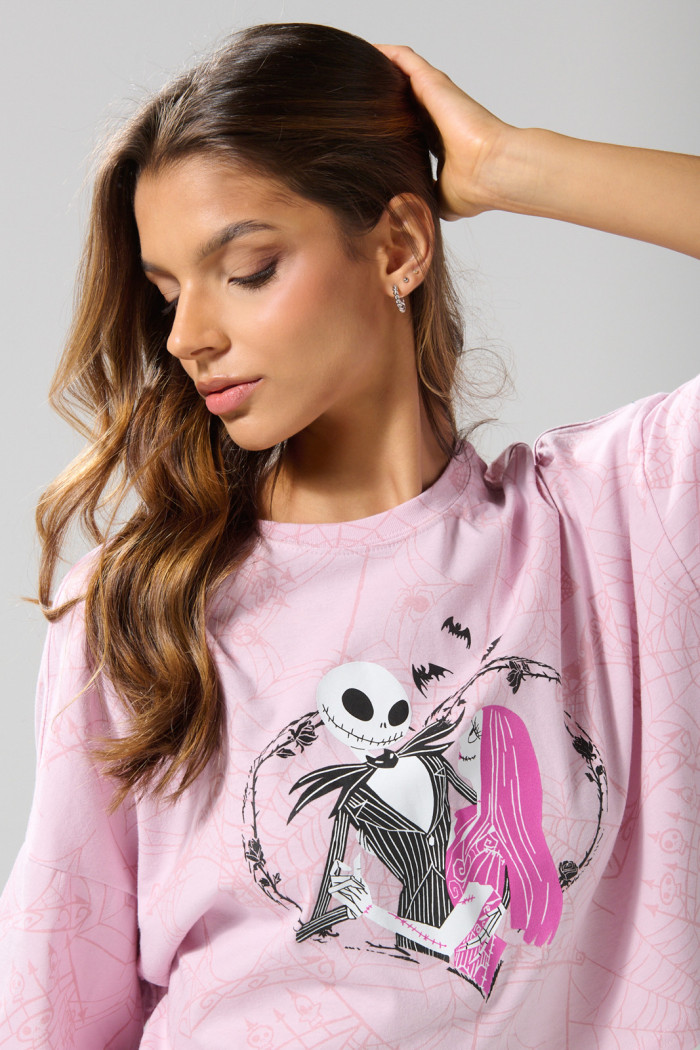 Camiseta de Nightmare Before Christmas rosada crop oversize