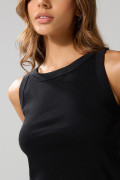 Camiseta manga sisa negra en algodón con cuello redondo