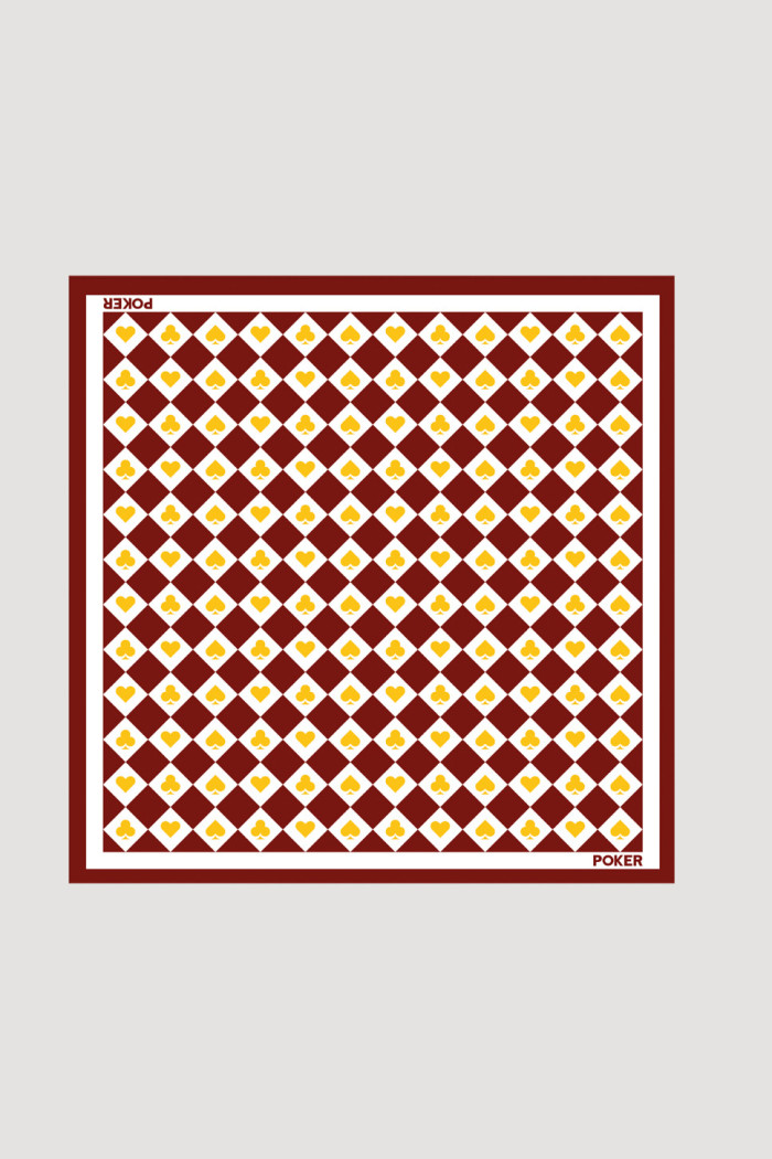 Pañuelo rojo oscuro cuadrado con diseños de Cerveza Poker