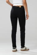 Jean negro push up con tiro alto, bolsillos y realce