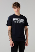 Camiseta en algodón azul manga corta con texto blanco