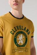 Camiseta amarilla college manga corta con contrastes