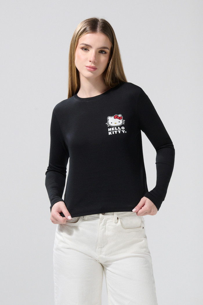 Camiseta manga larga negra con diseño de Hello Kitty