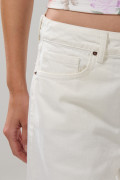 Jean culotte crema claro con bota ancha y tiro alto