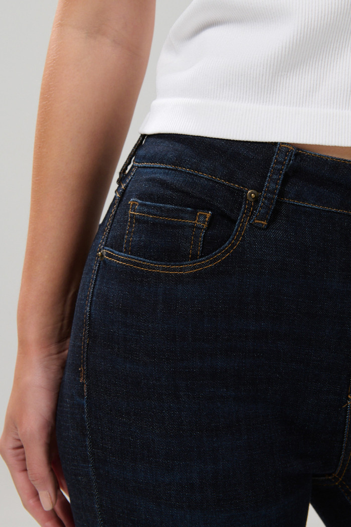 Jean azul intenso jegging tiro alto con cremallera en frente