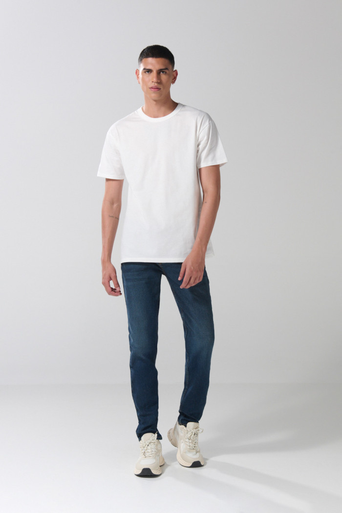 Camiseta hombro rodado unicolor en algodón manga corta